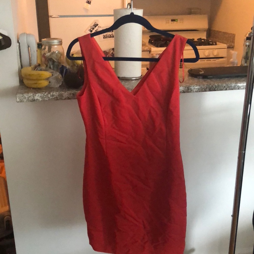 Red/orange knee-length fitted dress